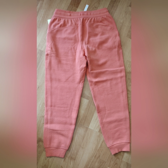 Lululemon Scuba High-Rise Jogger NWT - Picture 6 of 6